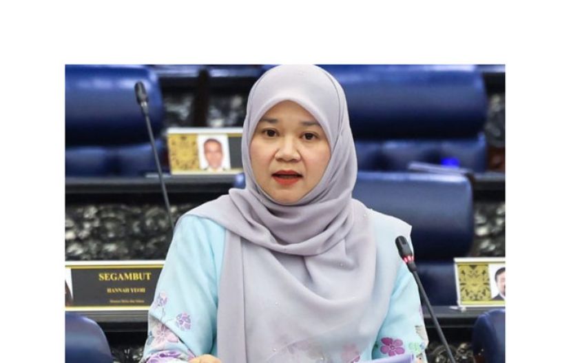 教育部长法丽娜。