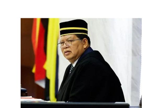 国会下议院议长丹斯里佐哈里。