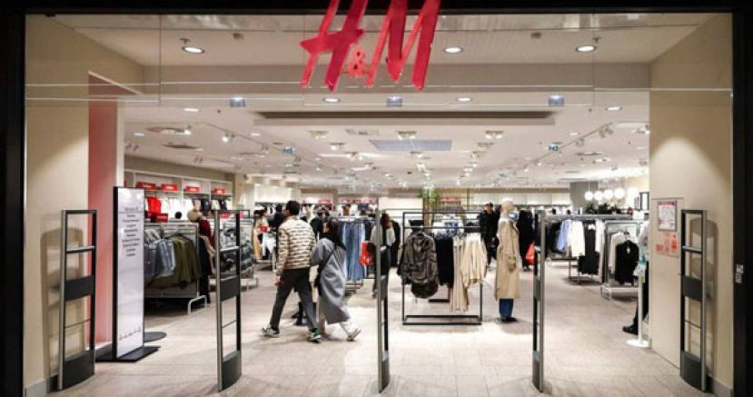 H&amp;M于26日宣布关闭在西班牙28间分店，同时裁员588人。