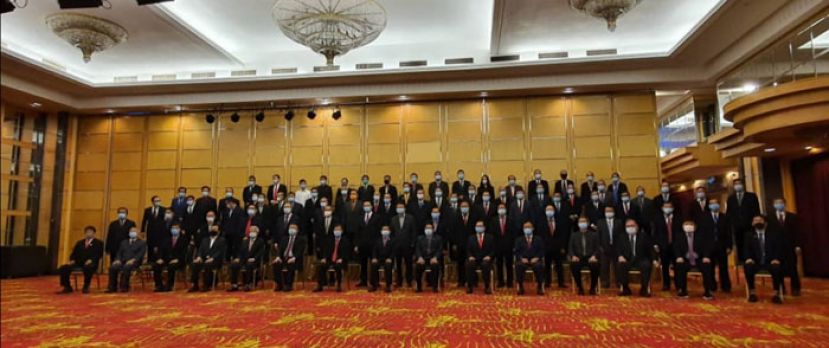 全体出席2020常年会员大会代表合影。