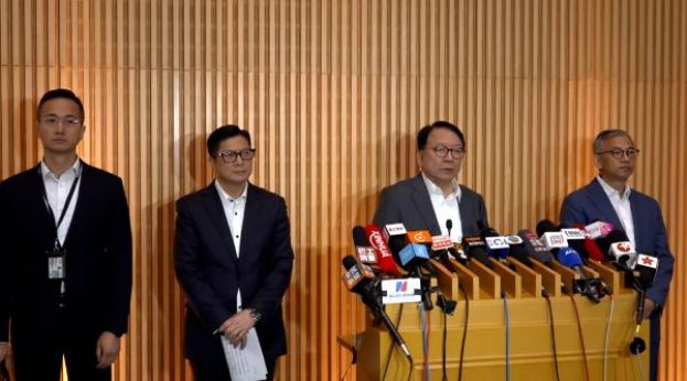 宏福苑5级火，涉误杀罪，港当局累计捕13人。