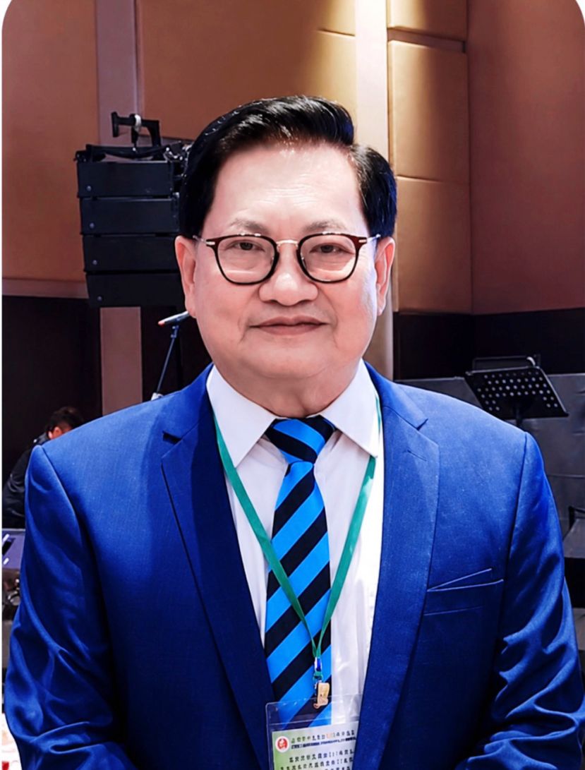 斯木省华总会长拿督吴标生博士。