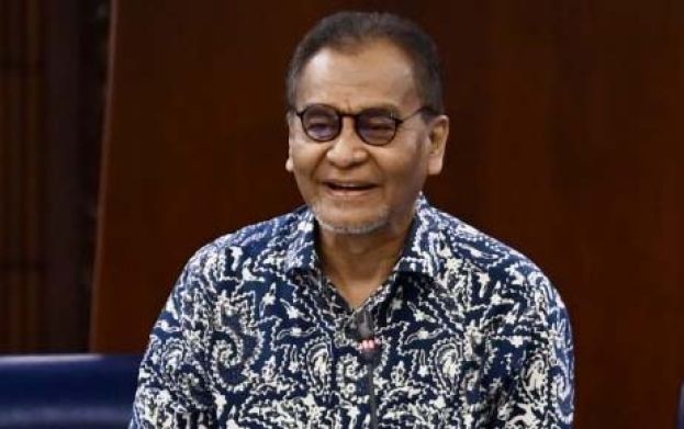 ●卫生部长祖基菲里。