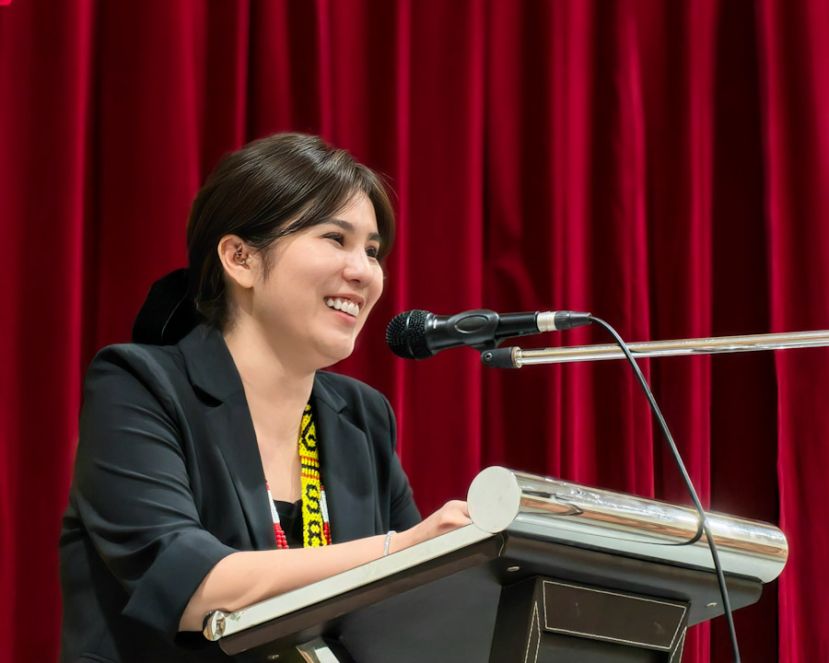 拿督斯里张庆信特别事务官佘婉婷。