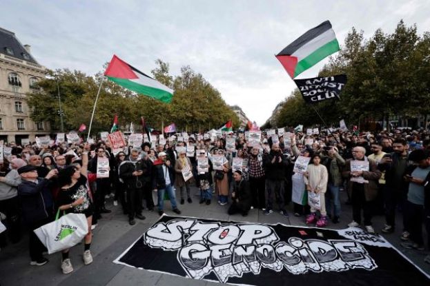 以色列拦截人道援助船队，全球多地抗议谴责。