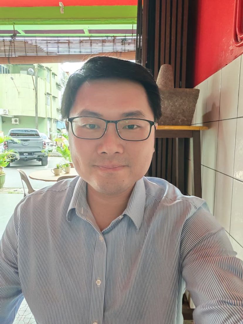 人联党古晋支部青年团长黄笃荣。