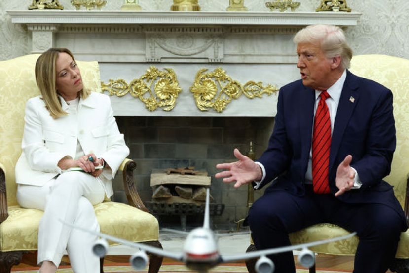 特朗普与意大利总理梅洛尼在白宫会晤。