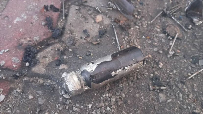 公寓惊现手制炸弹   拆弹组到场进行引爆