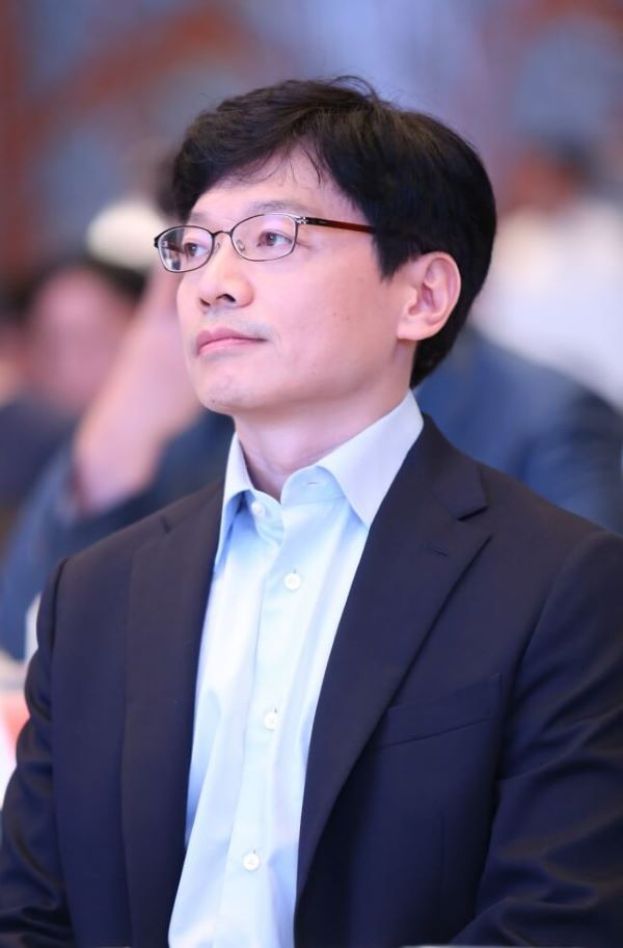权赫彬。
