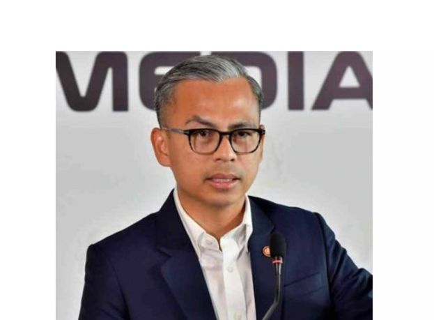 通讯部长法米。   