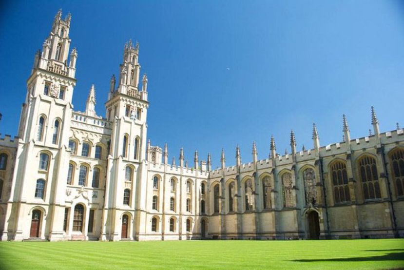 牛津大学是英国罗素大学联盟旗下的24所顶尖大学之一。