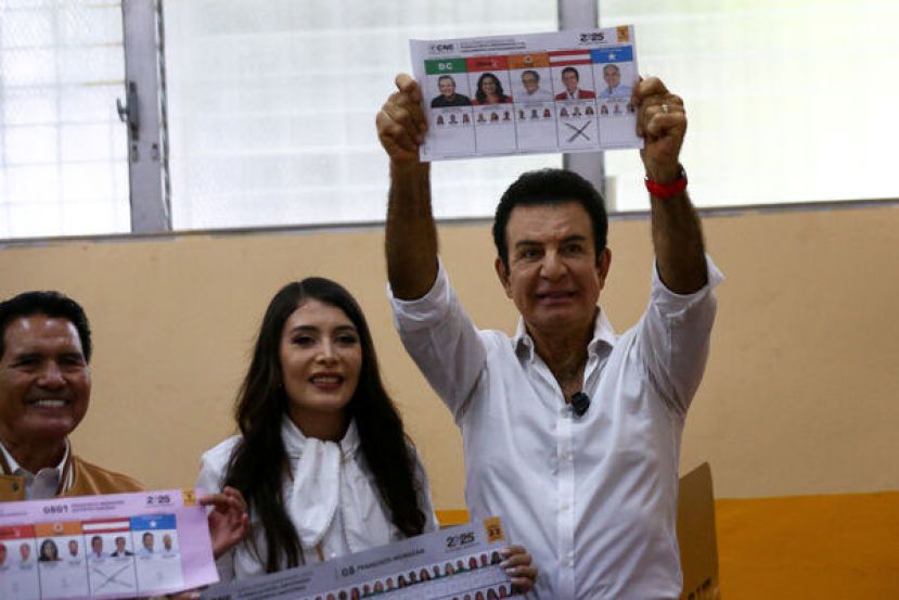 自由党候选人纳斯拉亚暂时以40%得票率领先。