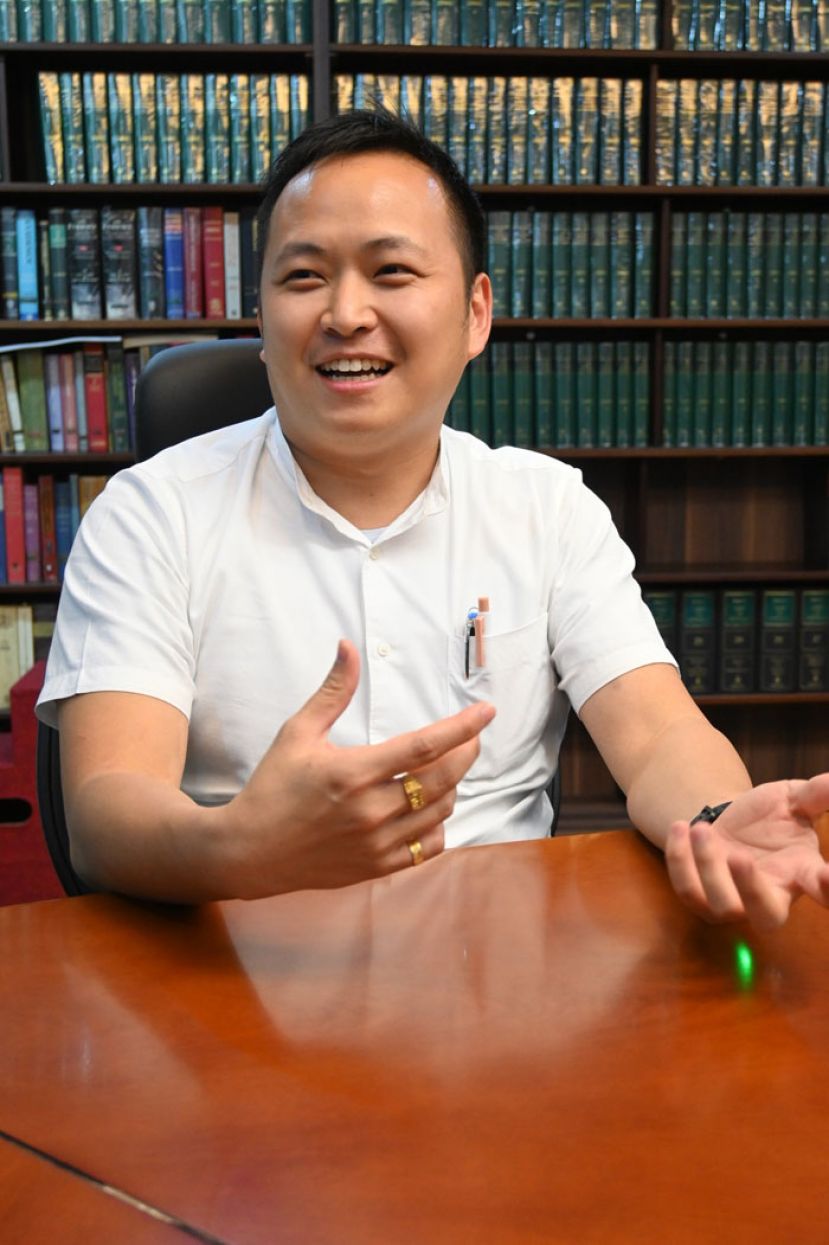 江峰年呼吁联邦政府及其各部门遵守 沙巴和砂拉越可以使用英文致函