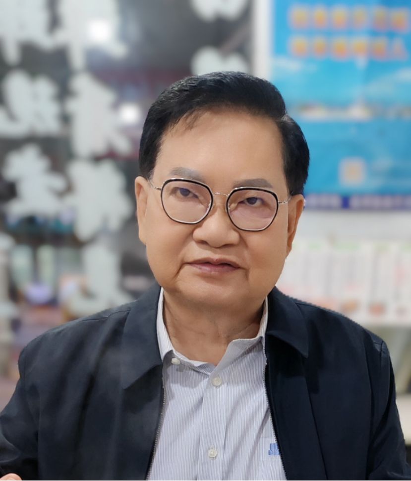 斯木省华总会长兼成邦江中华总商会会长拿督吴标生博士。