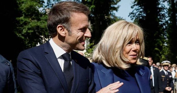 法国总统马克龙夫妇。