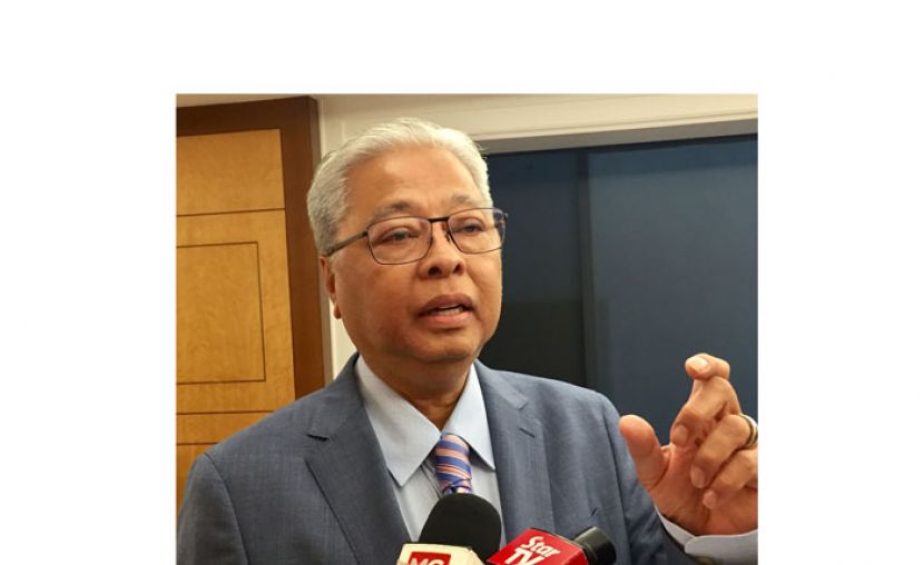 首相拿督斯里依斯迈沙比里。