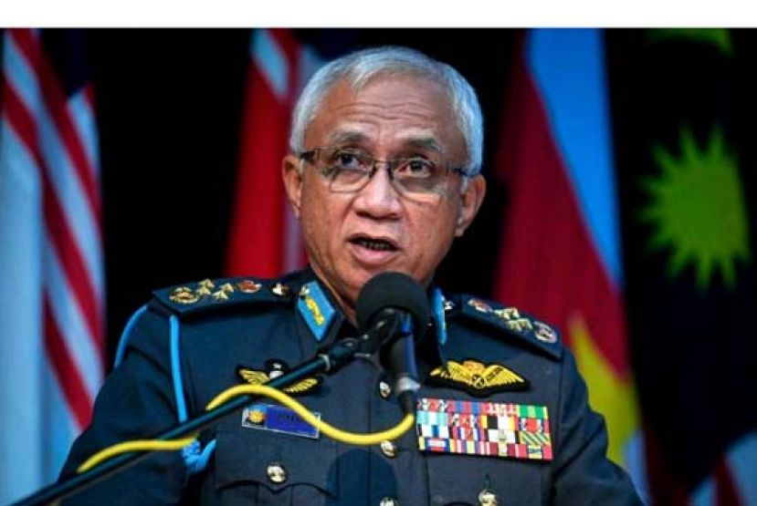 武装部队总司令丹斯里阿芬迪上将。