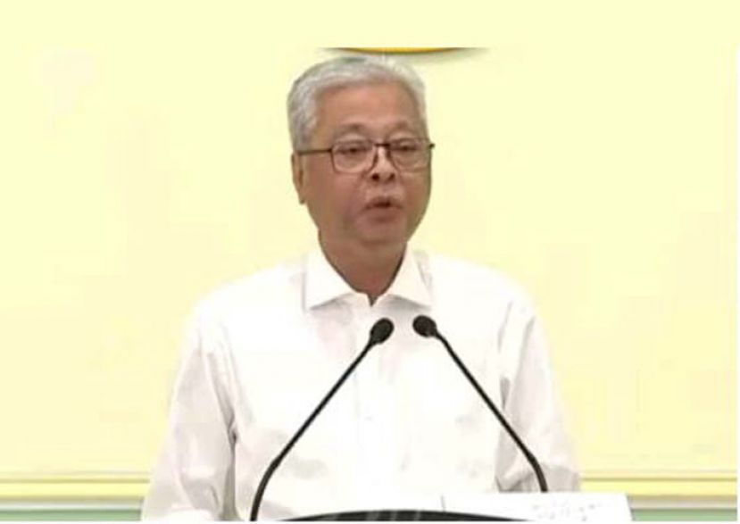 国防部高级部长依斯迈沙比里。