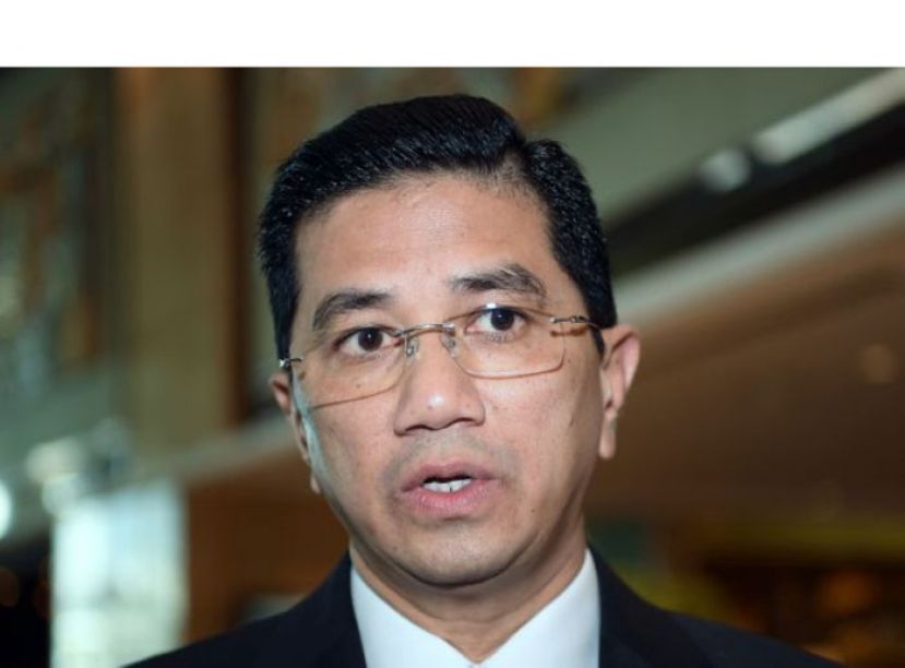 国际贸易及工业部长拿督斯里阿兹敏。