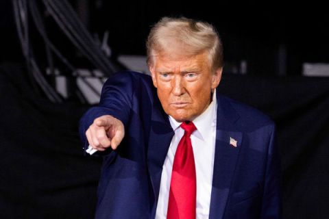 特朗普计划在上任首日就禁止跨性别者参军。