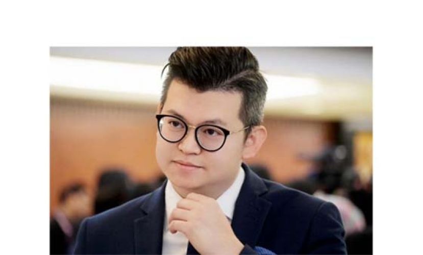 427 七层楼平民房毗邻的康华利面包西菓屋前方开设昌明农业市集