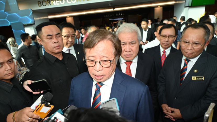 砂总理：敦泰益玛目前在家中接受治疗 整体情况良好