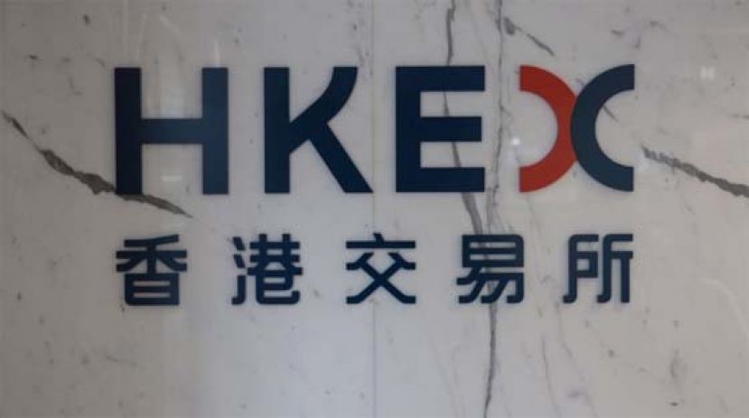 香港交易所日前宣布，旗下证券市场即将推出&ldquo;港币－人民币双柜台模式&rdquo;及双柜台庄家机制。