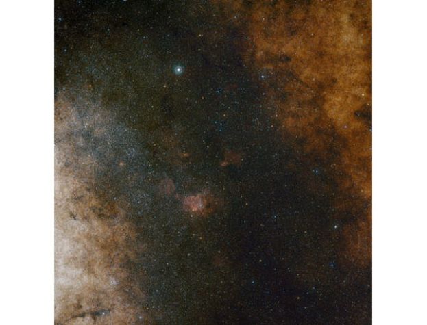 恒星S301正以每秒2.5万公里的速度绕行超大质量黑洞&ldquo;人马座A*&rdquo;。