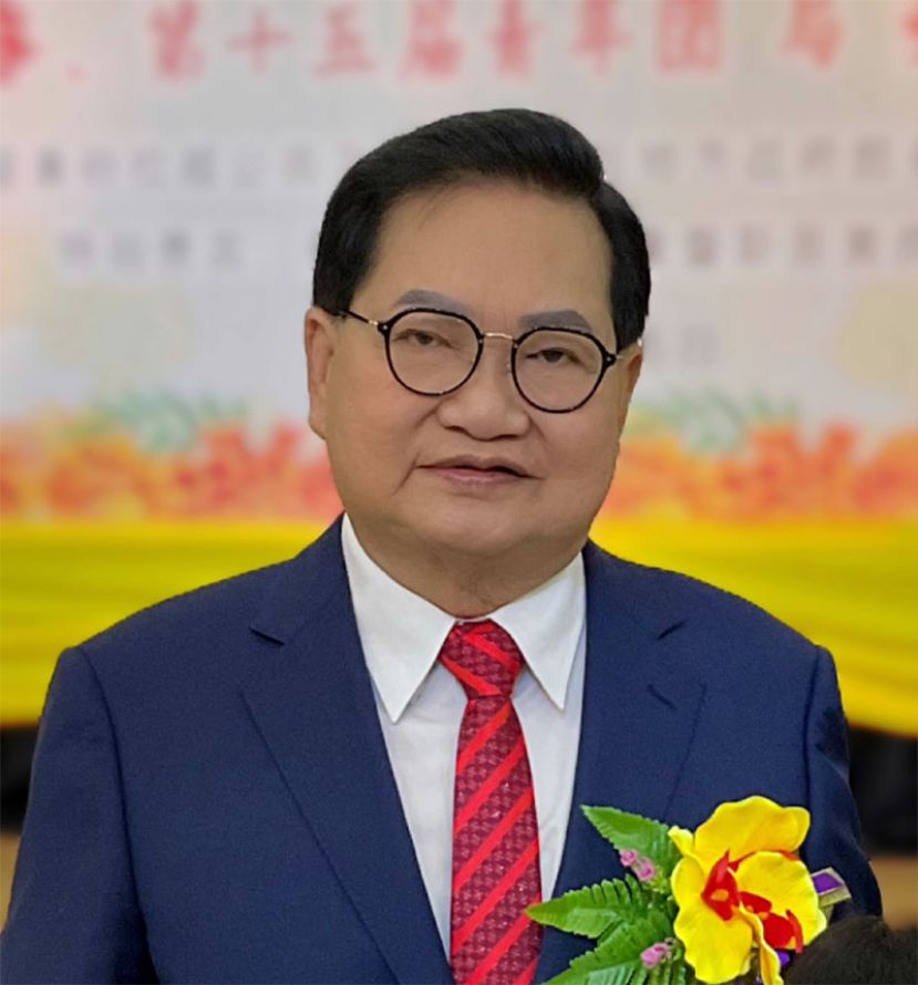 斯木省华总会长兼成邦江中华总商会会长拿督吴标生博士。