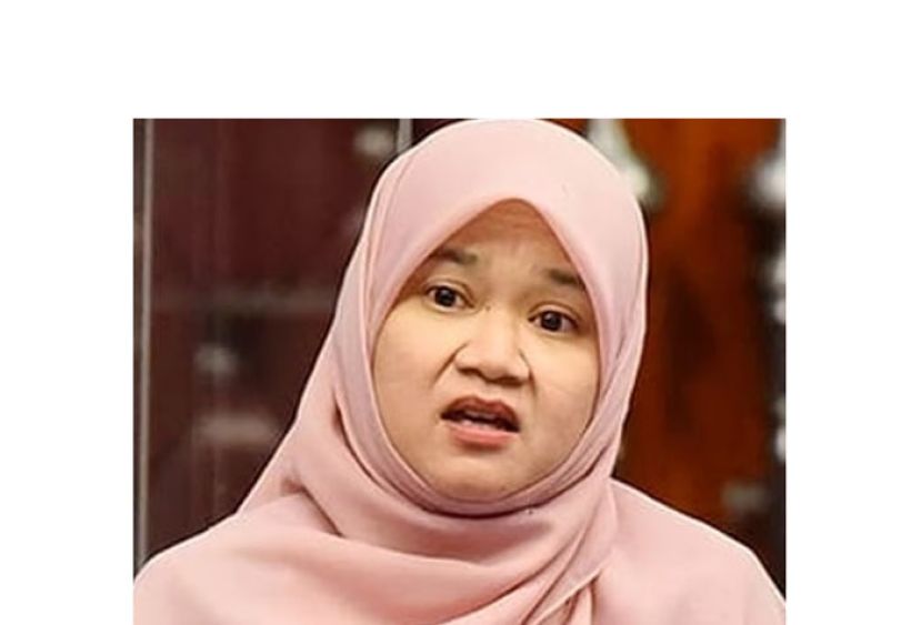 教育部长法丽娜。