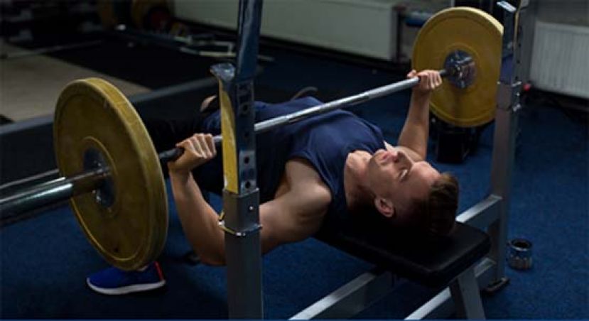 重训习惯闭气用力　小心造成大动脉受伤