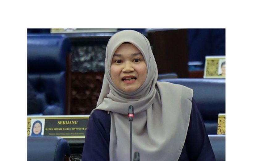 教育部长法丽娜。