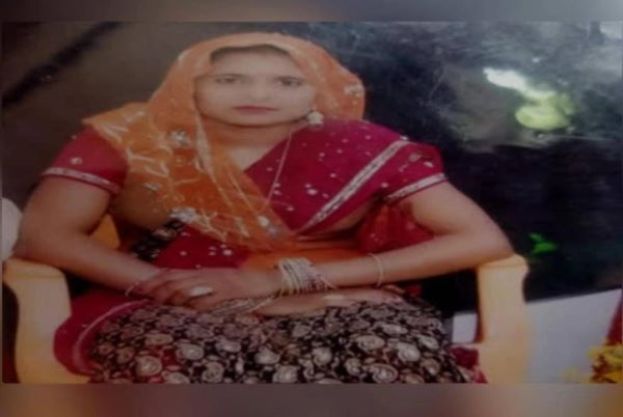 结婚20年膝下无子，妇女遭夫家活活烧死。