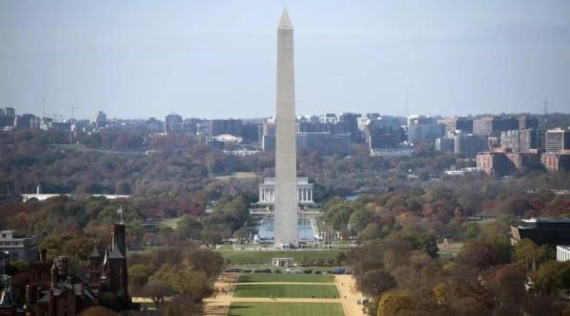 参议院未通过临时预算案，美联邦政府继续“停摆”。