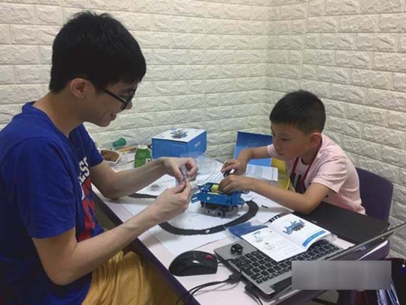 砌砌砌，好玩又有趣，小朋友自然能全神贯注地学习。