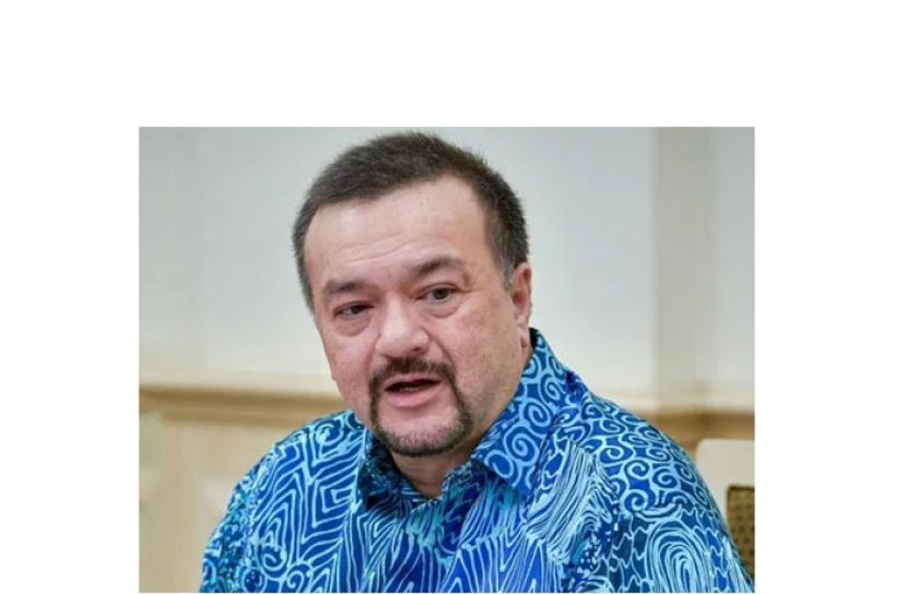 第二财长阿米尔韩查。