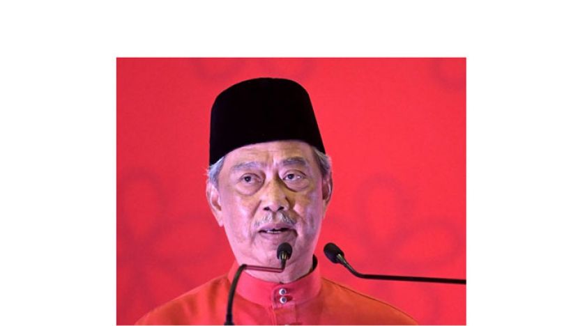 首相丹斯里慕尤丁。