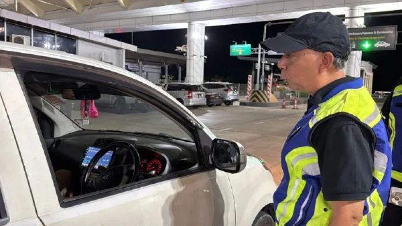 泰南跨年回国 16男女疑滥用毒品被扣留