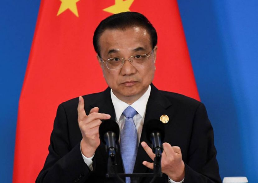 中国总理李克强电贺慕尤丁出任首相。