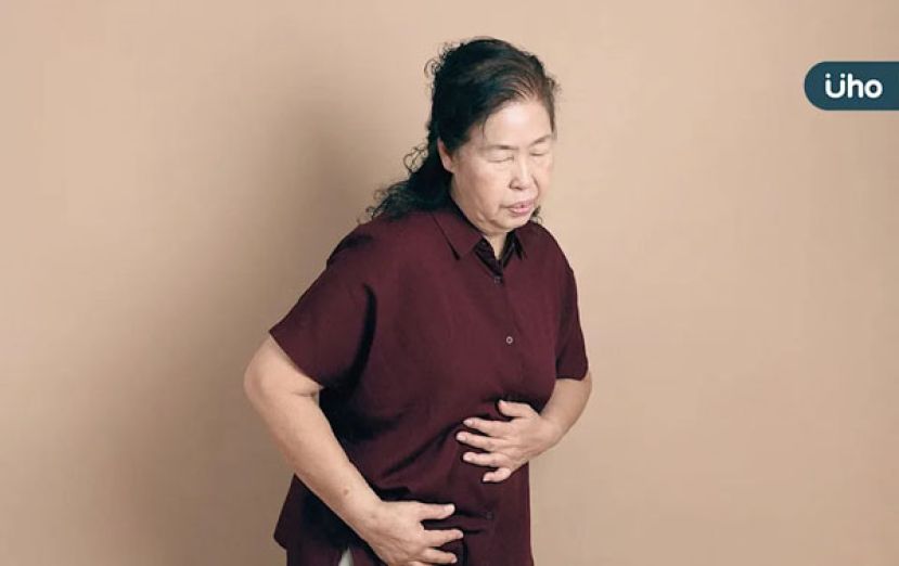 老妇上腹剧痛惊见24公分巨瘤　医揭好发族群：定期健检是关键