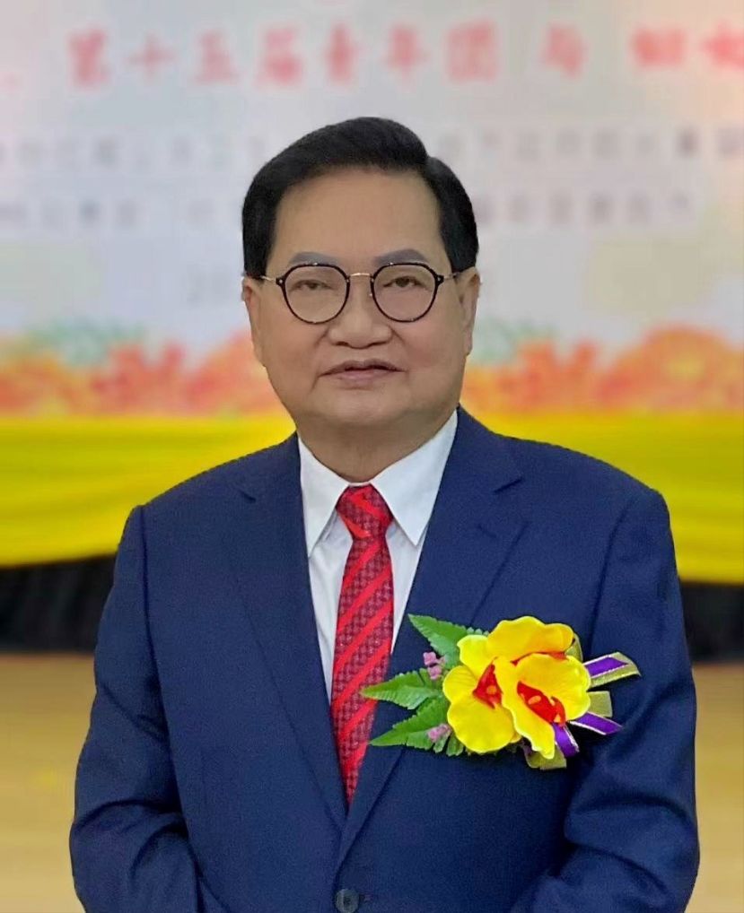 斯木省华总会长兼成邦江中华总商会会长拿督吴标生博士.