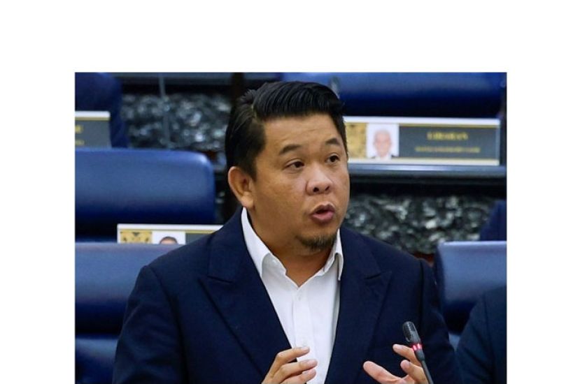 卫生部副部长鲁卡尼斯曼。