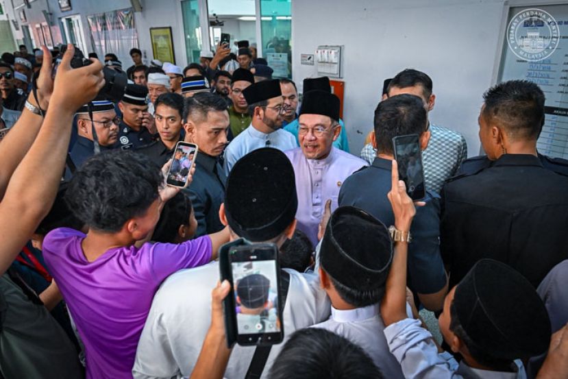 首相拿督斯里安华。