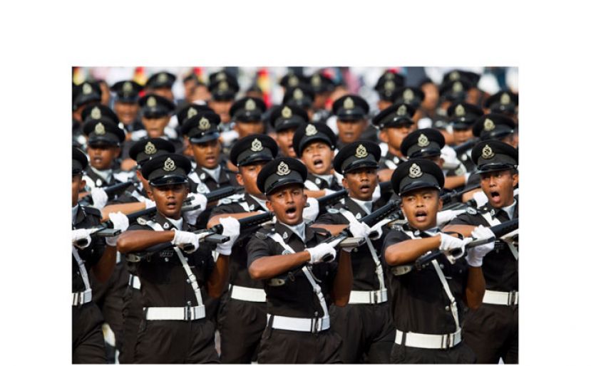 国会浪声表决三读通过　独立警察行为委员会法案