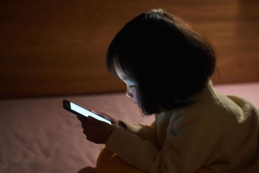 短影音成瘾或是抖音脑的状态逐渐被科学界视为影响心理与神经功能的重大行为风险。