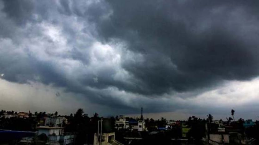 印度6月至9月季风季节经常出现风暴和雷电。