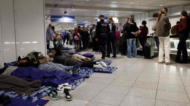 无人机再扰德机场，连2晚关闭。