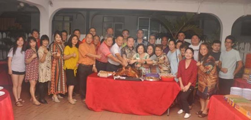 共切&ldquo;金猪&rdquo;，盛迎&ldquo;拗九节&rdquo;。