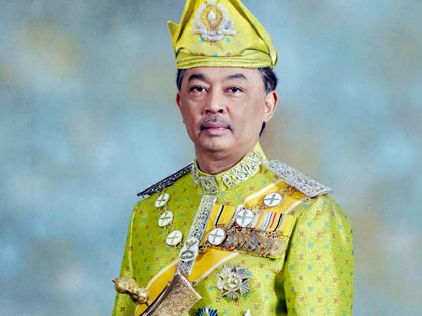 图：王储东姑阿都拉15日继位彭苏丹。