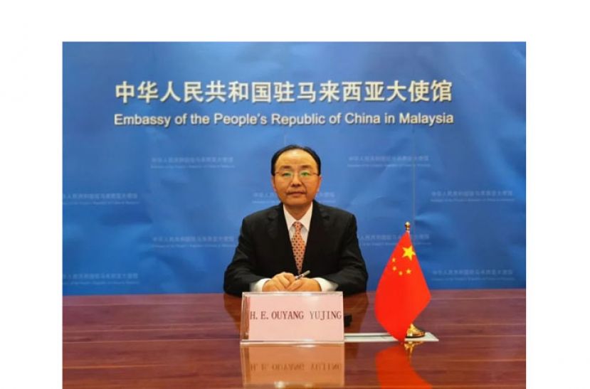 中国驻马大使欧阳玉靖。